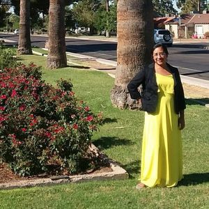 Meet your Posher, Abigail